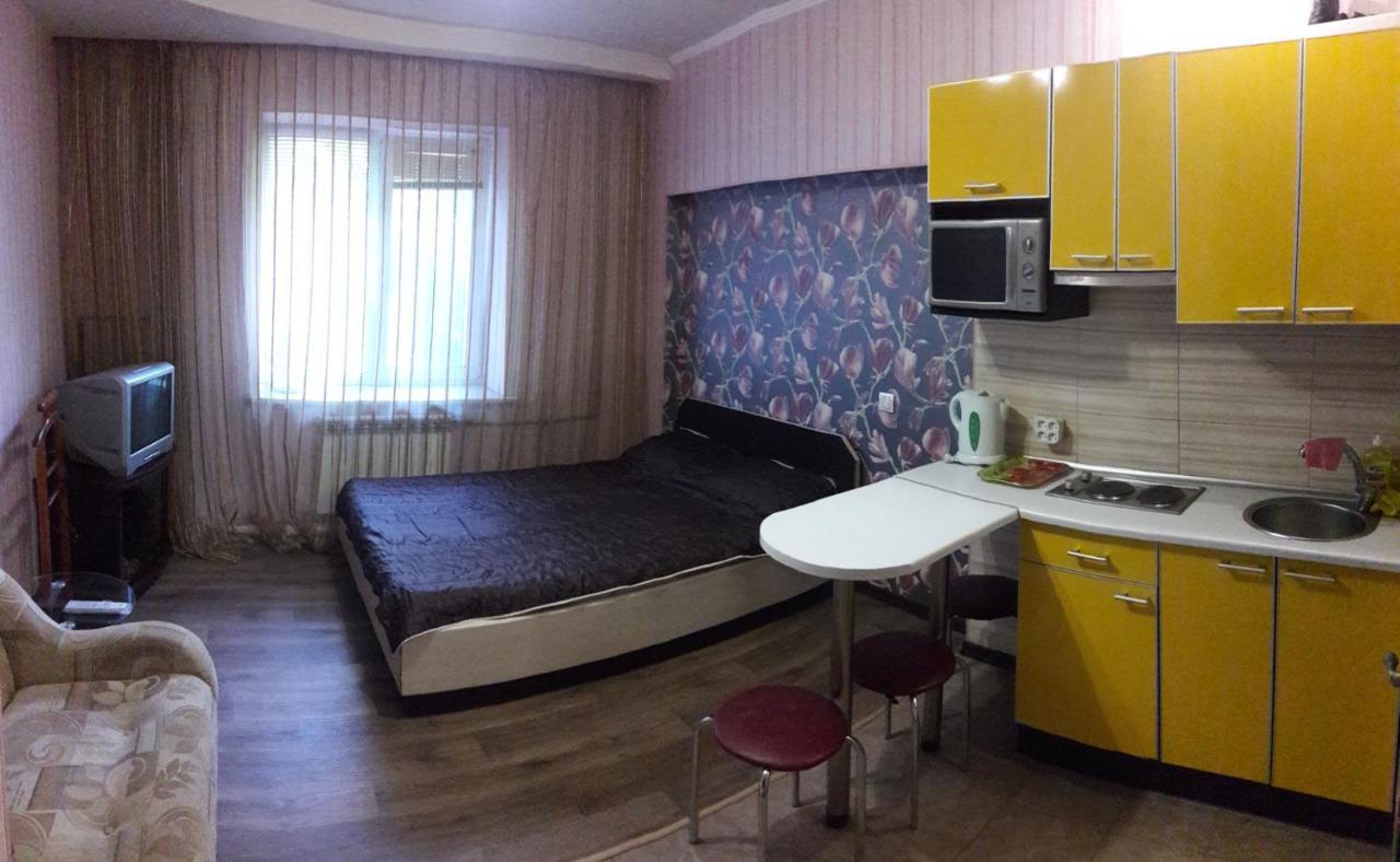 Apartment Derzhavinskaya คาร์คิฟ ภายนอก รูปภาพ